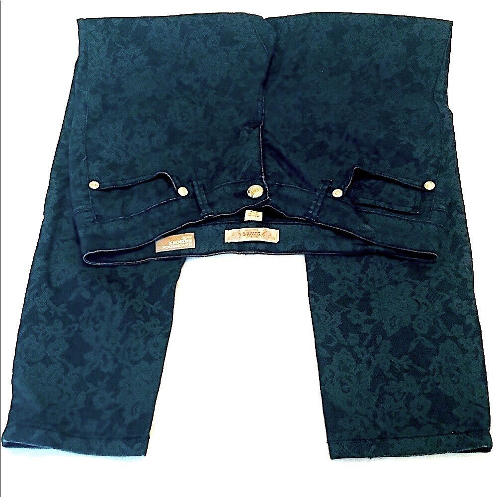 Nine West Navy Lace/Floral Brocade Skinny Jean (8R/29)
